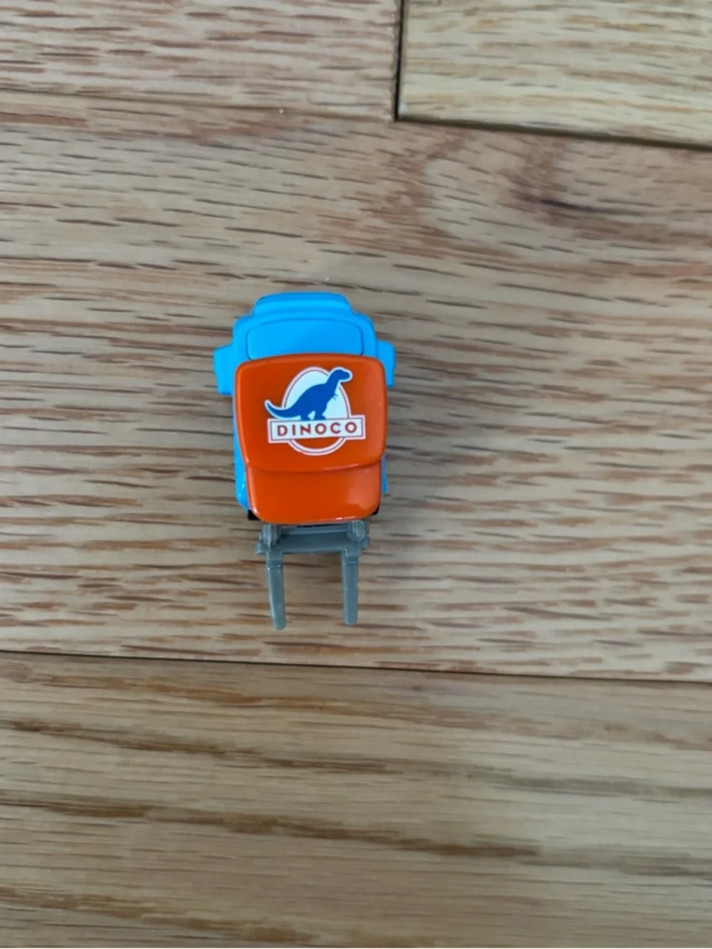 Disney Pixar Cars LUKE  Dinoco Pitty